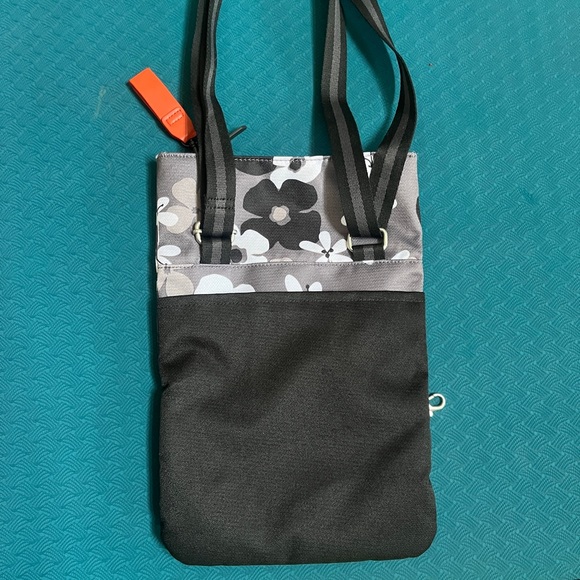 Sherpani Black and Gray Floral Women's Bag - Picture 7 of 12